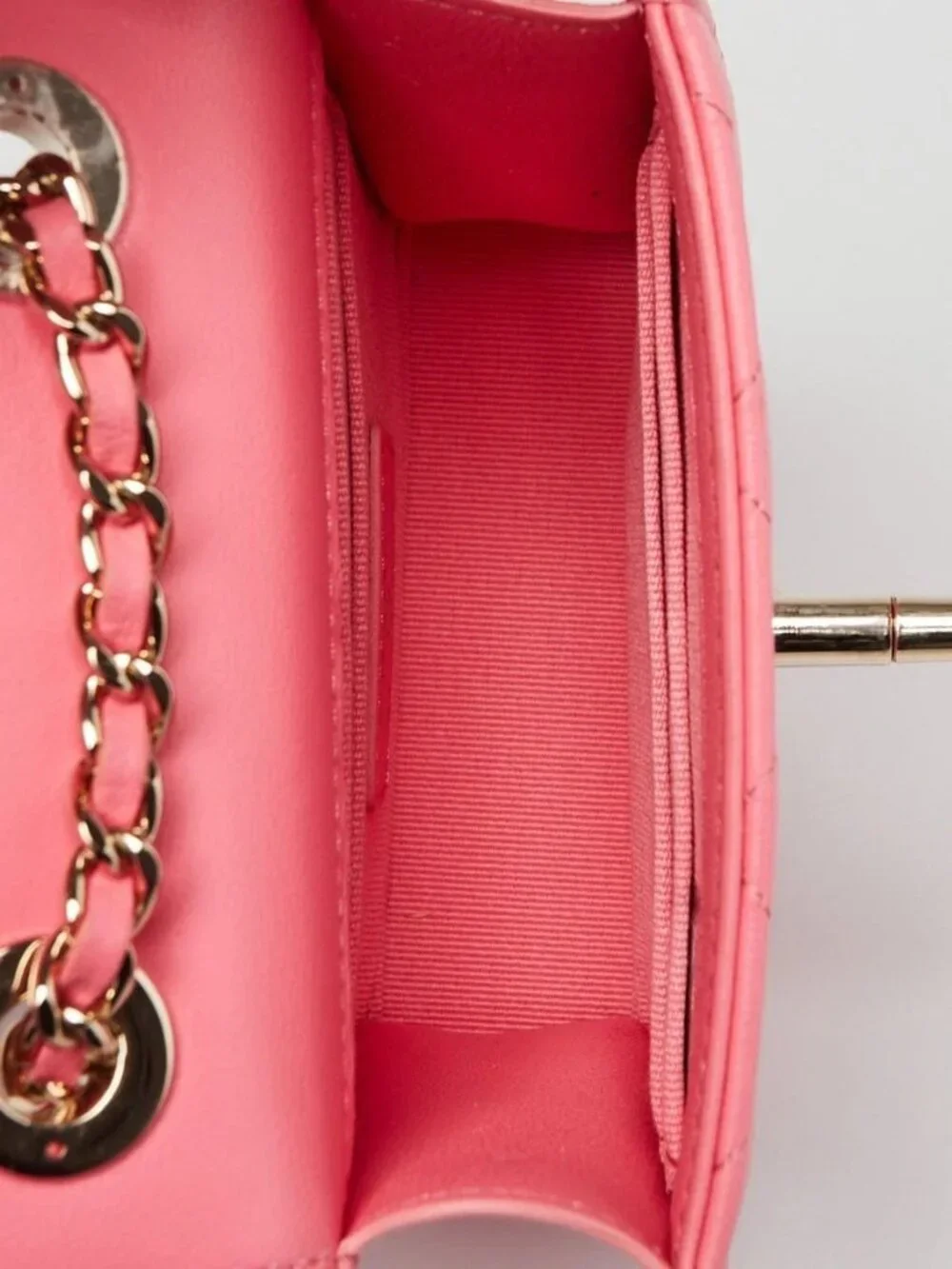 Chanel Coral Quilted Lambskin Leather Mini Trendy CC Clutch with Chain Bag - Picture 7 of 11